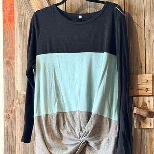 Colorblock Long Sleeve Twist Hem Top XL